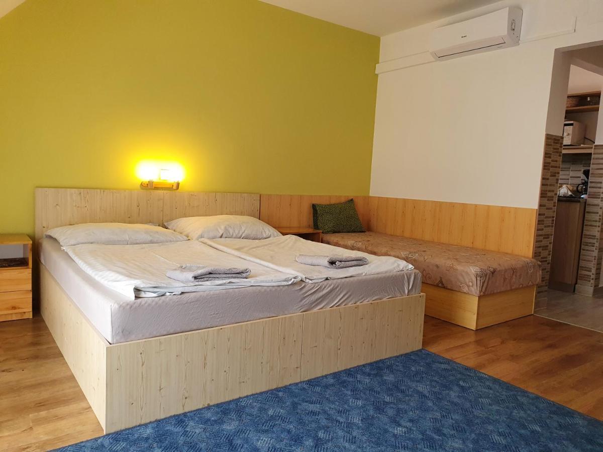 Laguna Apartmanhaz Heviz Exterior photo