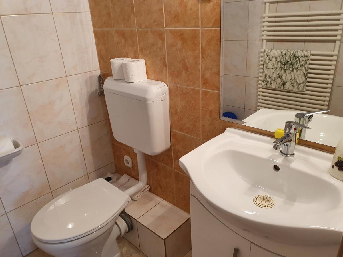 Laguna Apartmanhaz Heviz Exterior photo